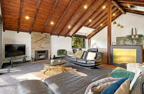 Wanaka House | Mountain View Chalet