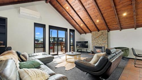 Wanaka House | Mountain View Chalet