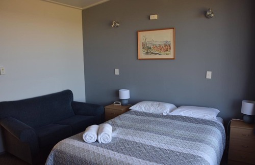 Deloraine Hotel | Mountain View Country Inn