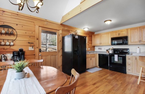 Vein Mountain Cabin | Mountain View Cozy Cabin - Penny's Peak