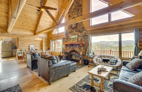 Crystal Lake House | Mountain-View Front Range Colorado Vacation Rental