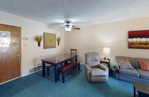 Red River Condo | Mountain View from Balcony