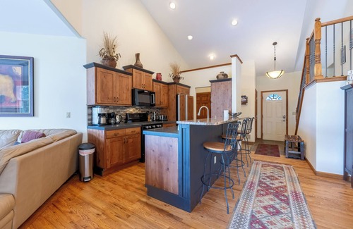 Blue River House | Mountain View From Every Room