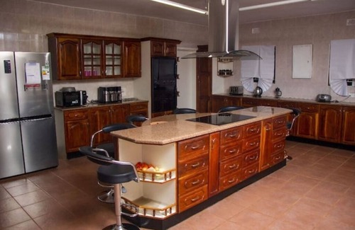 Harare East House | Mountain View Holiday Homenn