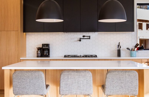 Squamish House | Mountain View Home w/Gym, Sauna & Cold Plunge