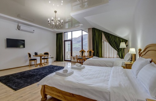 Chuy Province Resort | Mountain View Hot Spring Resort