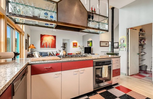 Missouri Heights House | Mountain-view house in Carbondale with private tennis, hot tub, deck & patio