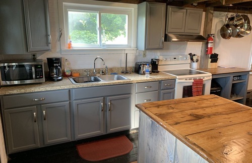 Gowen City House | Mountain view house!