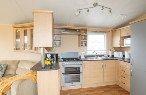 Caergeiliog Cottage | Mountain View Lodge