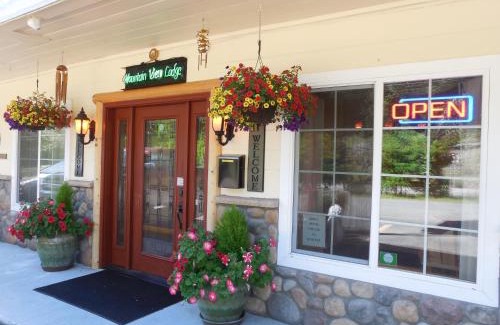 Packwood Cabin | Mountain View Lodge - No Pets allowed