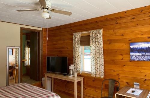 Stratton Hotel | Mountain View Motel & Campground