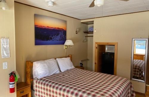 Stratton Hotel | Mountain View Motel & Campground