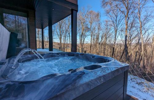 La Conception Ski Chalet | Mountain View Retreat with Private Hot Tub & Pool