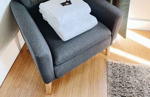 Pullman House | Mountain View Retreat