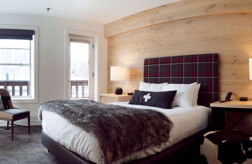 Sugar Bowl Resort Hotel | Mountain View Room