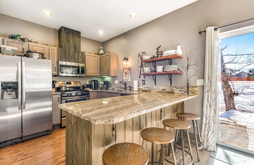 Breckenridge House | Mountain-view townhome - private hot tub & fireplace - walk to lifts & downtown