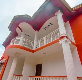 Freetown House | Mountain View Villa
