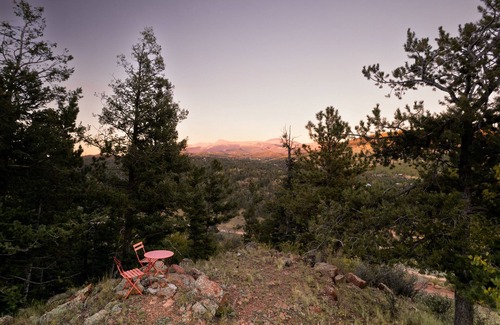 Cripple Creek Cabin | Mountain Views - 3BR Cabin, Pet-Friendly, Hot Tub!