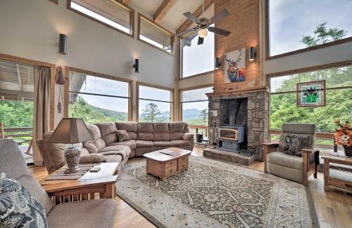 Bryson City House | Mountain Views and Deck Spacious Bryson City Home!