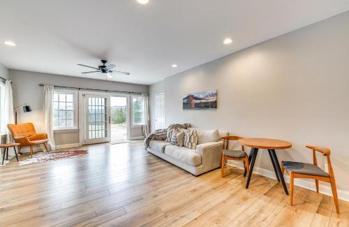 Sandgate Apartment | Mountain Views and Fire Pit Sandgate Getaway