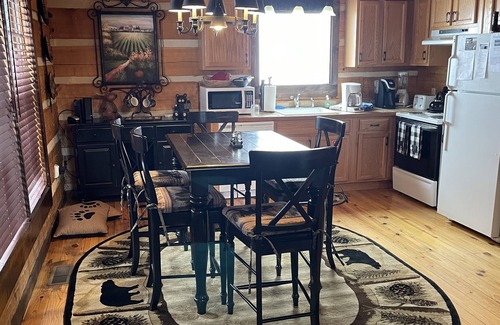 Chalet Village North Cabin | Mountain Views and rustic charm Sleeps 6 Hot Tub, Firepit, Pool Table