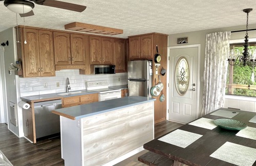 Burnsville House | Mountain Views and Sounds of the River on the golf course