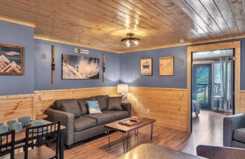 Caton Apartment | Mountain Views at Dolly's Castle Unit 2