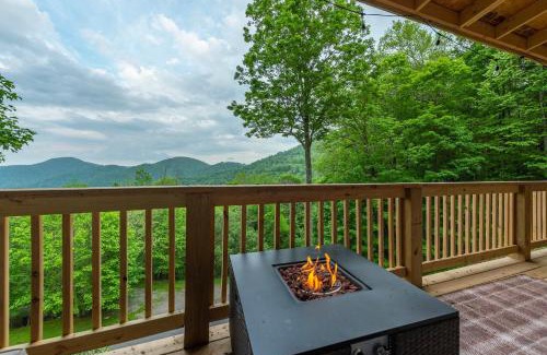 Wolf Laurel House | Mountain Views Hot Tub Family Room & Game Room