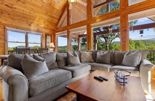 Epworth House | Mountain Views Hot Tub & Pool Table Fire Pit Games