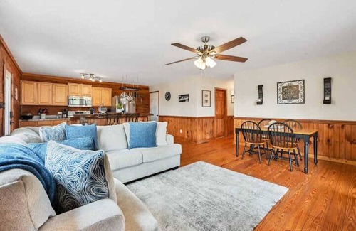 Canton House | Mountain Views I Covered Deck w/Hot Tub-Sleeps 11
