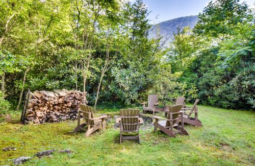 Highlands House | Mountain Views Modern Mansion in Highlands!