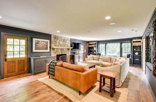 Highlands House | Mountain Views Modern Mansion in Highlands!