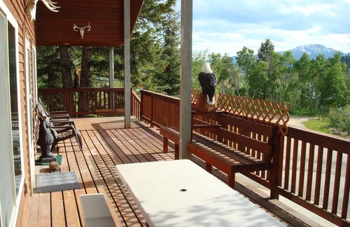 Island Park House | Mountain Views! - Near Yellowstone! - 7bdrm/4bath Home