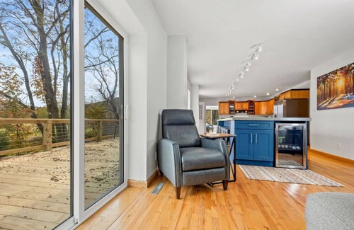 Melcroft House | Mountain Views |Seven Springs, Hike, Hot Tub & Sauna