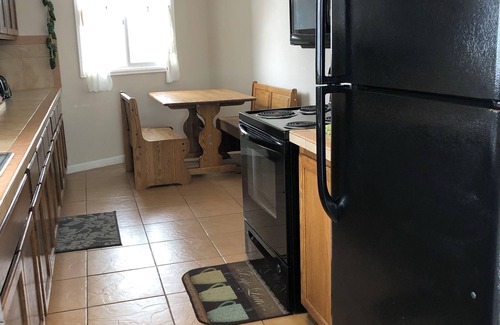 Buena Vista House | Mountain Views - Upper Level -STR000010