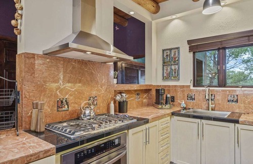 Ranchos De Taos House | Mountain Views~Secluded Retreat~Taos Haven