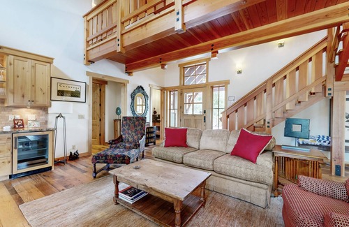Mountain View Estates House | Mountain Views from the Hot Tub