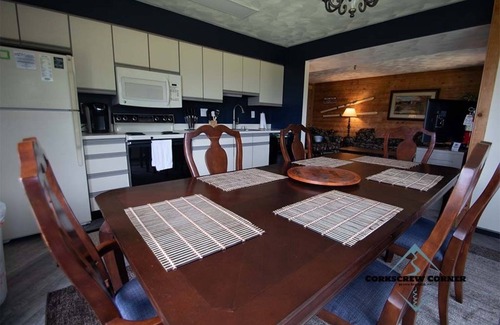 Seven Springs Condo | Mountain Views & Year-Round Adventure – 3BR Slope-Side Home at Seven Springs
