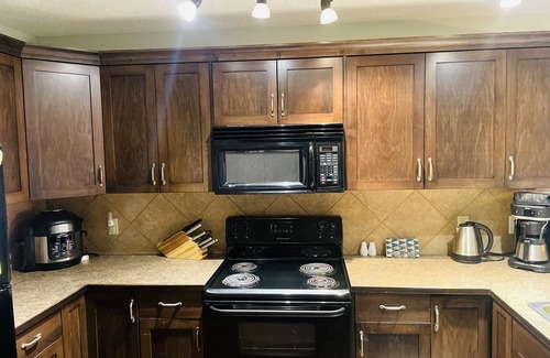 East Kootenay Condo | Mountain Village Living/2 Bed/2 Bath/2 Balcony