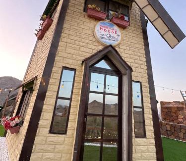 Al Kubus Ski Chalet | Mountain village house