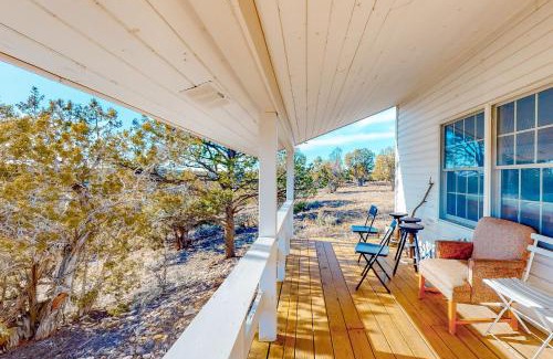 Marvel House | Mountain Vista - House & Barn