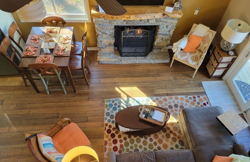 Hendersonville Cottage | Mountain Vista Retreat: Spectacular Sunset Mountain View! Hot Tub! Privacy!
