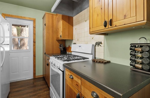 Big Bear Lake House | Mountain Xscape - Hot Tub, Fireplace, Deck, Barbeque