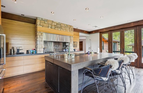 Stowe House | Mountain Zen: spacious 3 br, deck, views, private swimming pond w/dock, tennis courts!