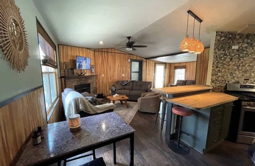 Alto Cabin | Mountain Zen Summary: