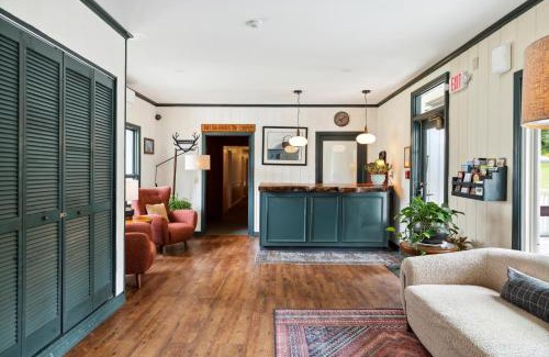 West Dover Cabin | Mountaineer Inn