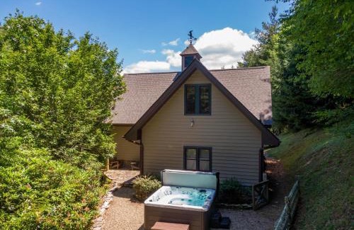 Sugar Grove House | Mountaineer Manor