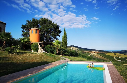 Montefiore dell'Aso Apartment | Mountains and sea. Vacation apartment with a view