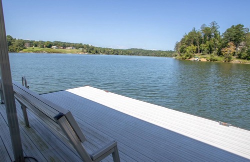 Wilkesboro House | Mountains and Lakefront Escape
