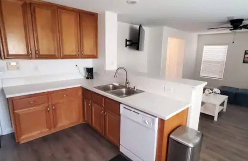 North Las Vegas House | Mountains Desert, Great Neighborhood, Comfortable, Parking, Wifi